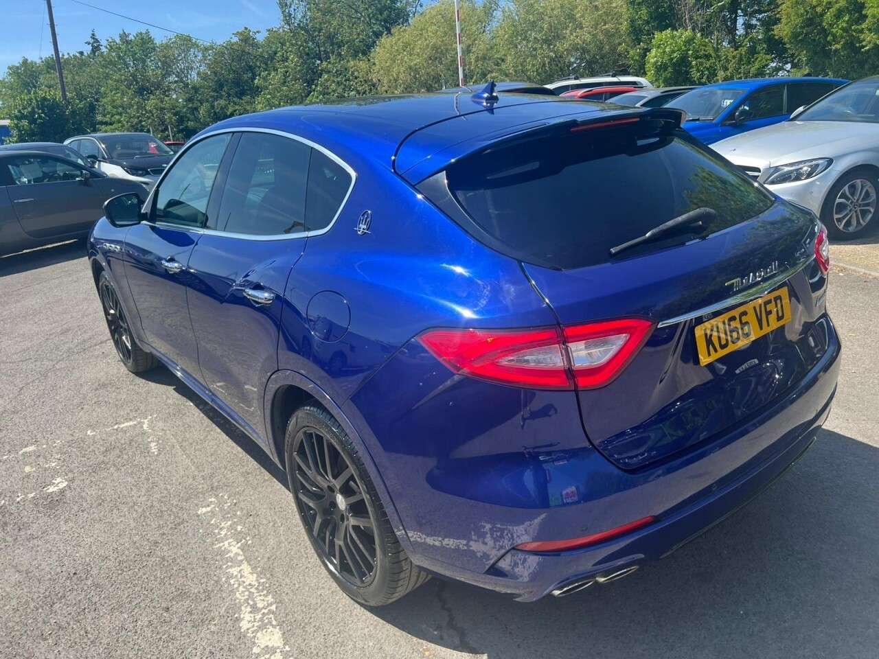 2017 MASERATI LEVANTE 2017 MASERATI LEVANTE