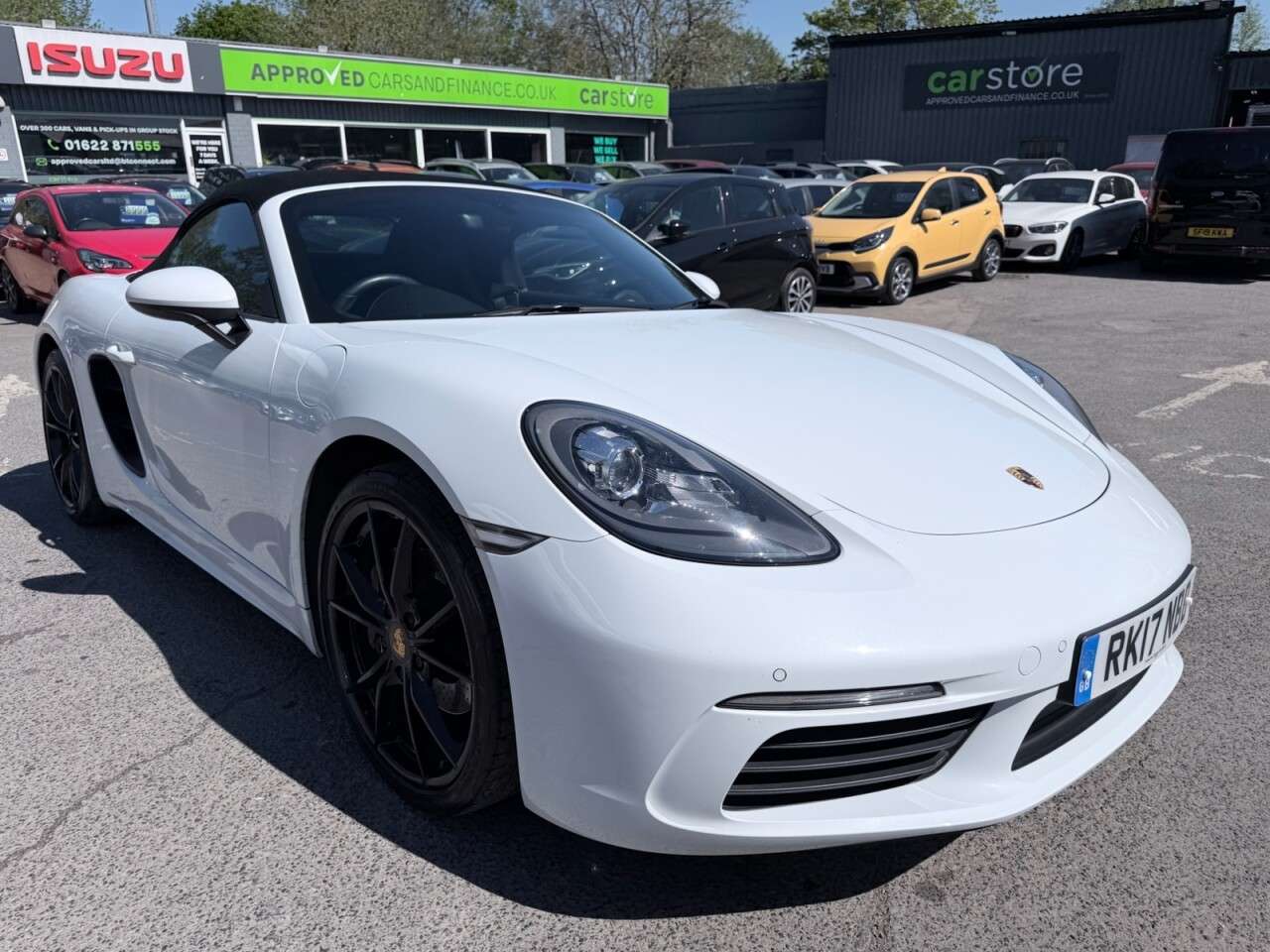 A 2017 PORSCHE 718 BOXSTER White 2.0T convertible, 23,380 miles, Euro 6, ULEZ compliant, Automatic PDK A 2017 PORSCHE 718 BOXSTER White 2.0T convertible, 23,380 miles, Euro 6, ULEZ compliant, Automatic PDK