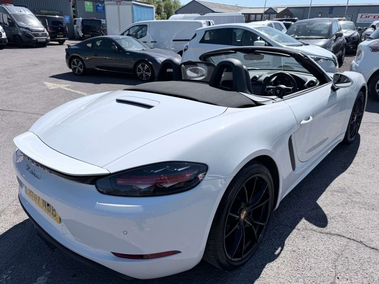2017 PORSCHE 718 BOXSTER 2017 PORSCHE 718 BOXSTER