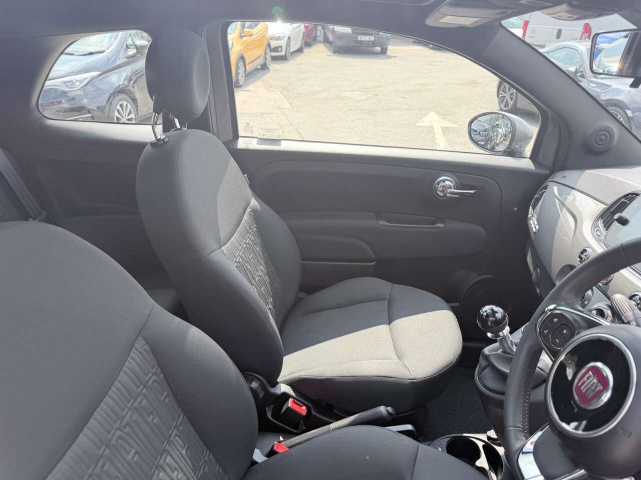 2023 FIAT 500 2023 FIAT 500