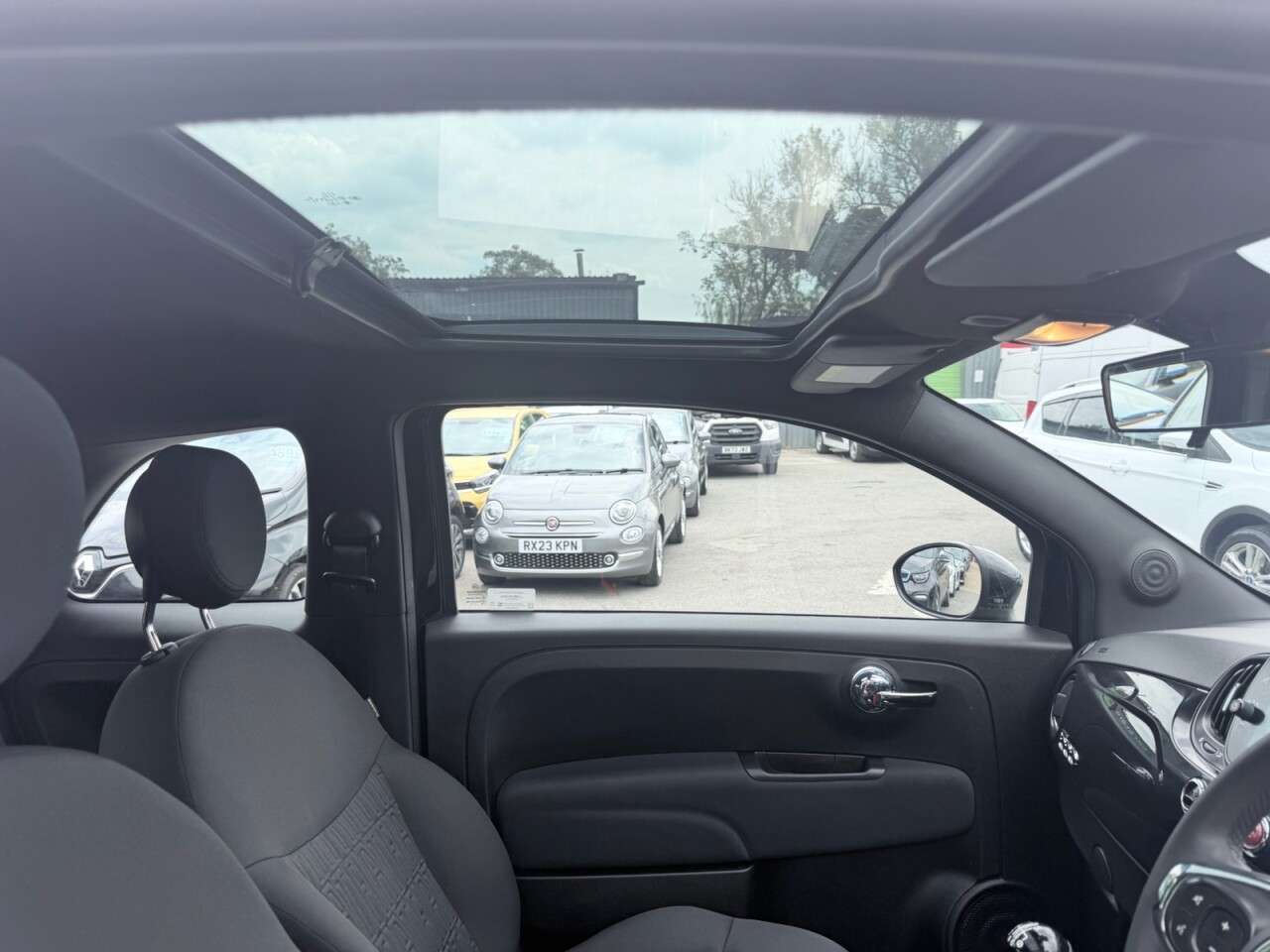 2023 FIAT 500 2023 FIAT 500
