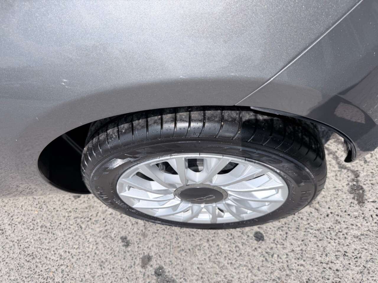 2023 FIAT 500 2023 FIAT 500
