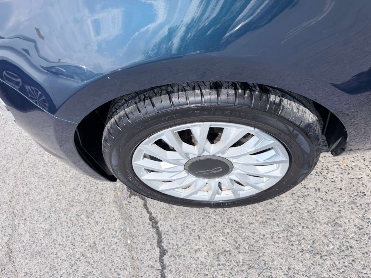 2023 FIAT 500 2023 FIAT 500