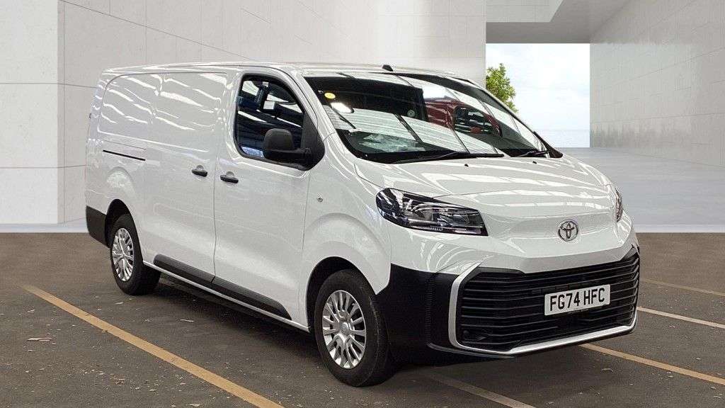 A 2024 TOYOTA PROACE White 2.0D Icon LWB panel van, 10,200 miles, Euro 6, 6-speed manual, A/C, S A 2024 TOYOTA PROACE White 2.0D Icon LWB panel van, 10,200 miles, Euro 6, 6-speed manual, A/C, S