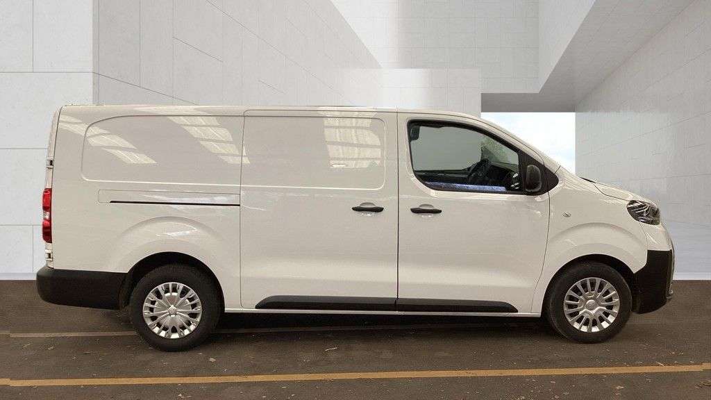 2024 TOYOTA PROACE 2024 TOYOTA PROACE