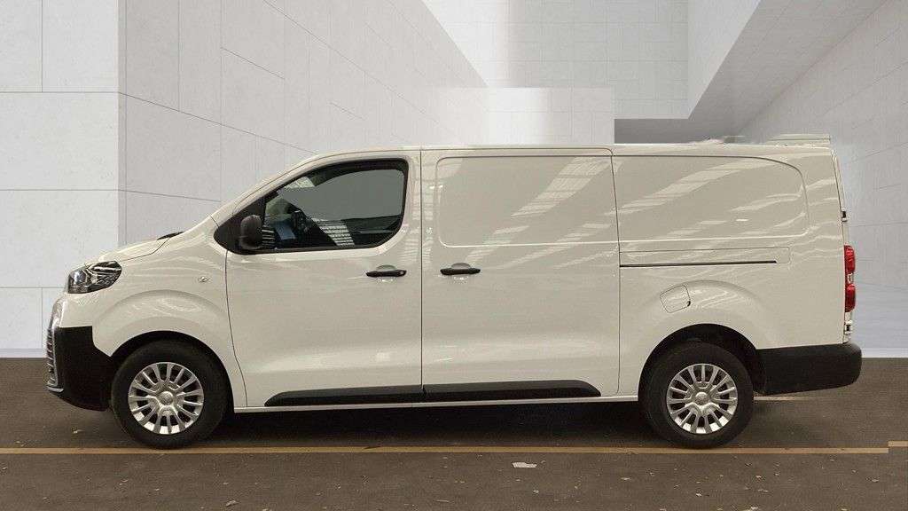2024 TOYOTA PROACE 2024 TOYOTA PROACE