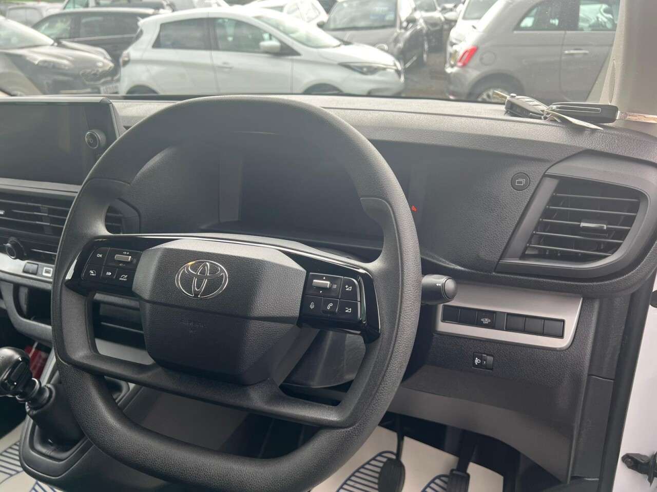 2024 TOYOTA PROACE 2024 TOYOTA PROACE