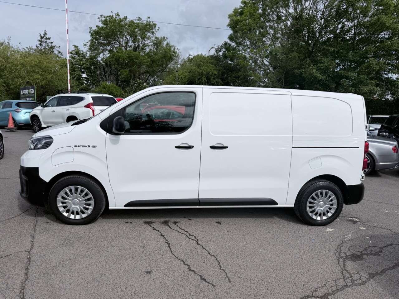 2021 TOYOTA PROACE 2021 TOYOTA PROACE