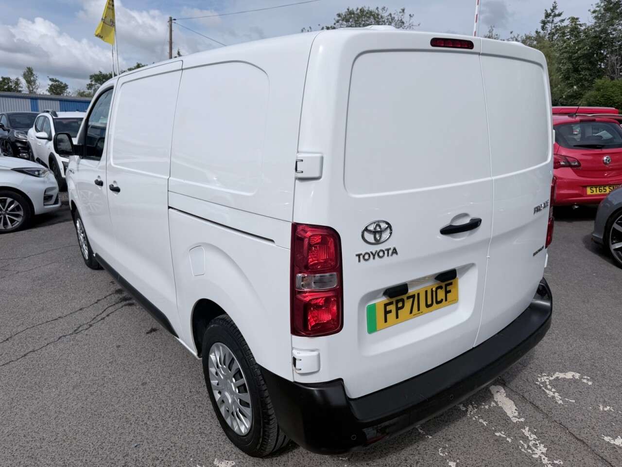 2021 TOYOTA PROACE 2021 TOYOTA PROACE