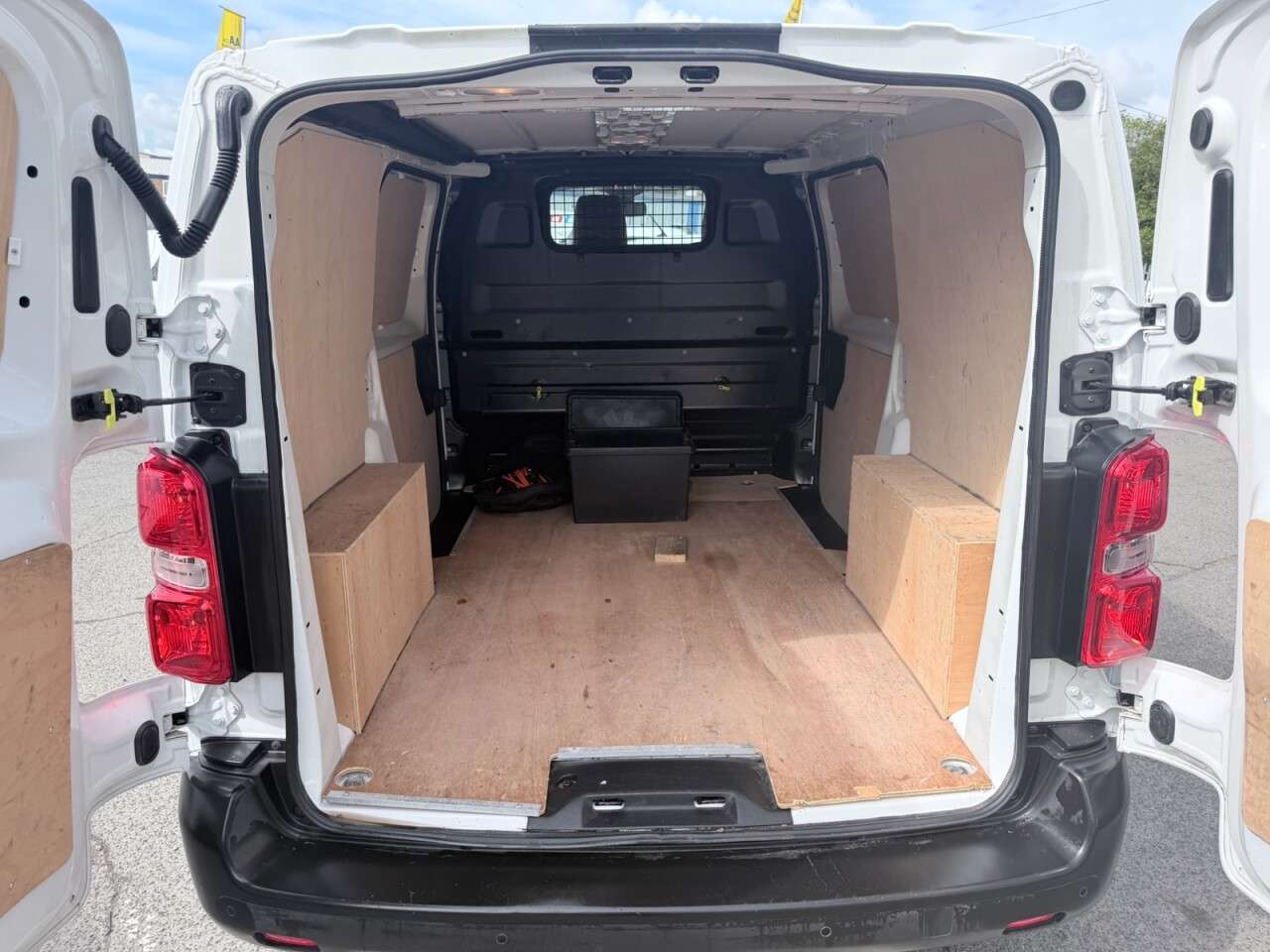 2021 TOYOTA PROACE 2021 TOYOTA PROACE