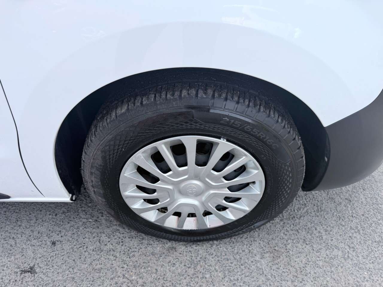 2021 TOYOTA PROACE 2021 TOYOTA PROACE