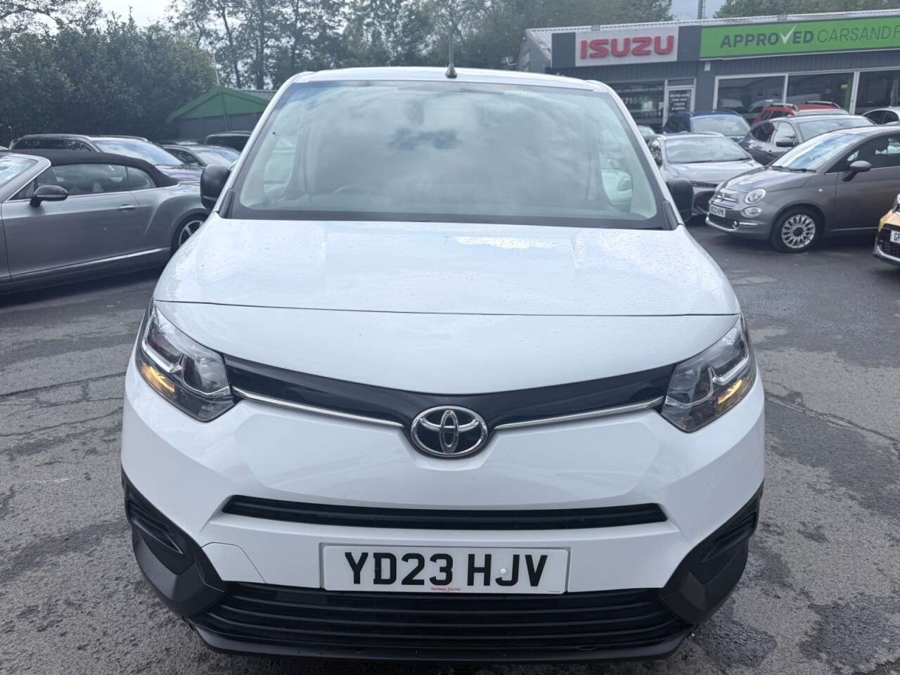 A 2023 TOYOTA PROACE CITY White 1.5 BlueHDi Active panel van, 29,800 miles, Euro 6, ULEZ compliant, 6 A 2023 TOYOTA PROACE CITY White 1.5 BlueHDi Active panel van, 29,800 miles, Euro 6, ULEZ compliant, 6