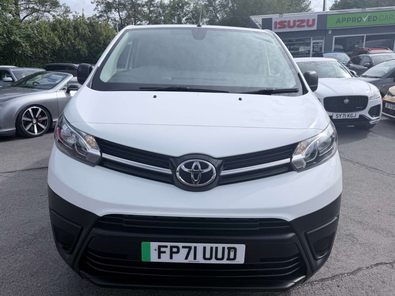 A 2021 TOYOTA PROACE White 50kWh Icon electric panel van, 7,800 miles, Automatic, Touchscreen, A A 2021 TOYOTA PROACE White 50kWh Icon electric panel van, 7,800 miles, Automatic, Touchscreen, A