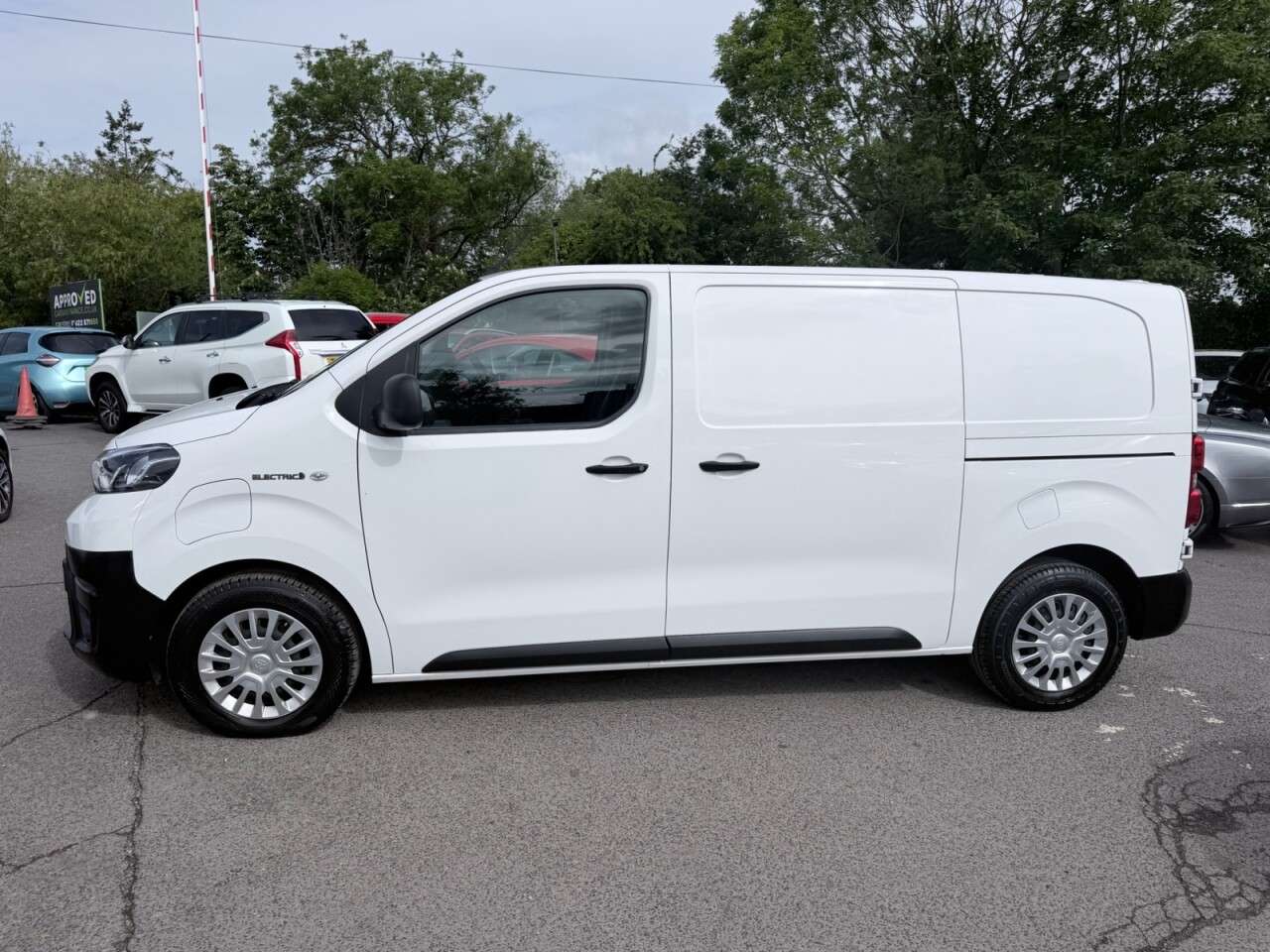 2021 TOYOTA PROACE 2021 TOYOTA PROACE