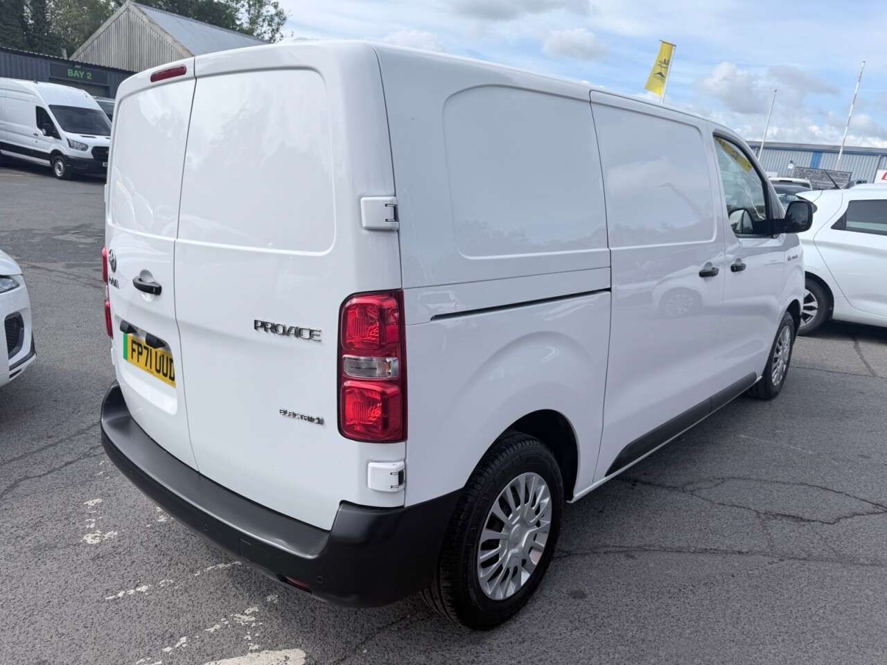 2021 TOYOTA PROACE 2021 TOYOTA PROACE