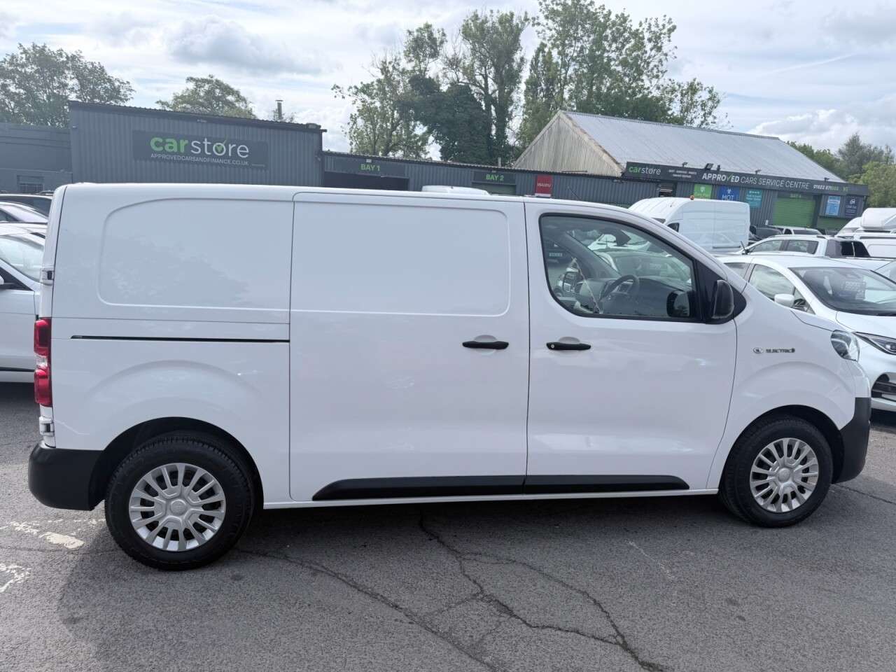2021 TOYOTA PROACE 2021 TOYOTA PROACE