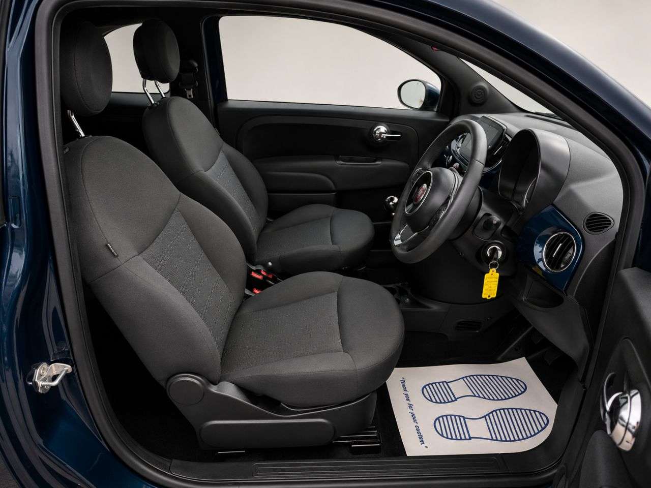 2023 FIAT 500 2023 FIAT 500