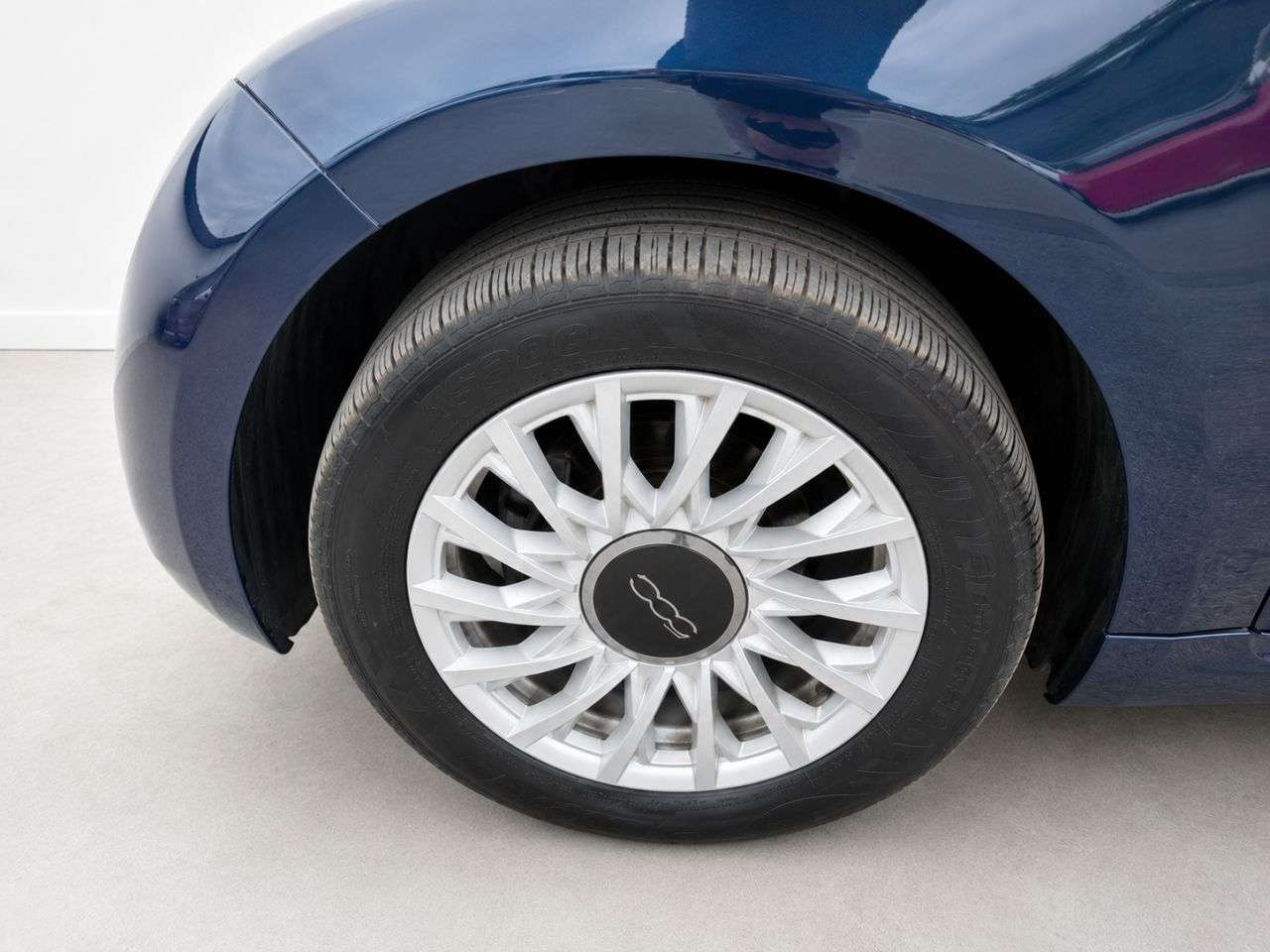 2023 FIAT 500 2023 FIAT 500