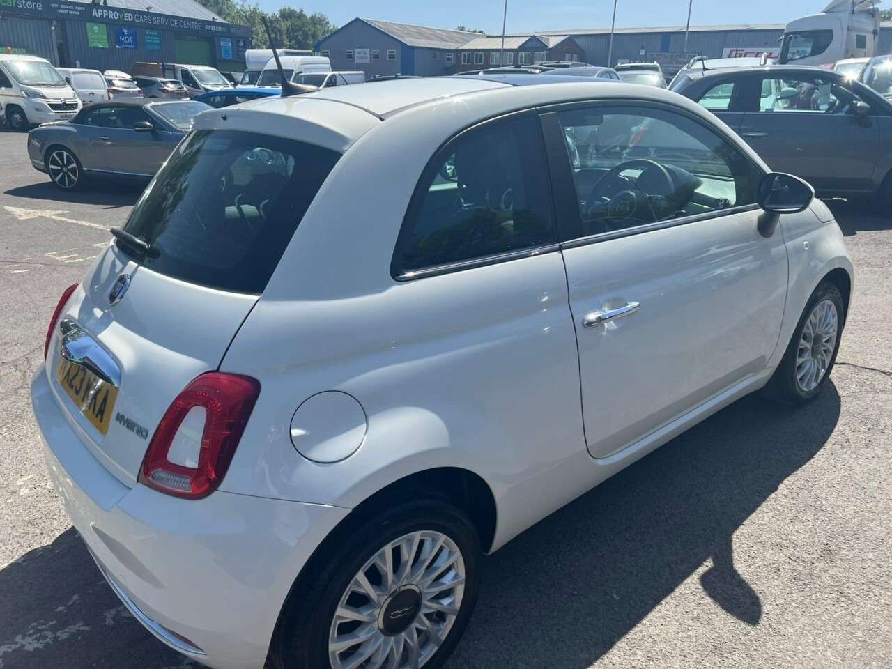 2023 FIAT 500 2023 FIAT 500
