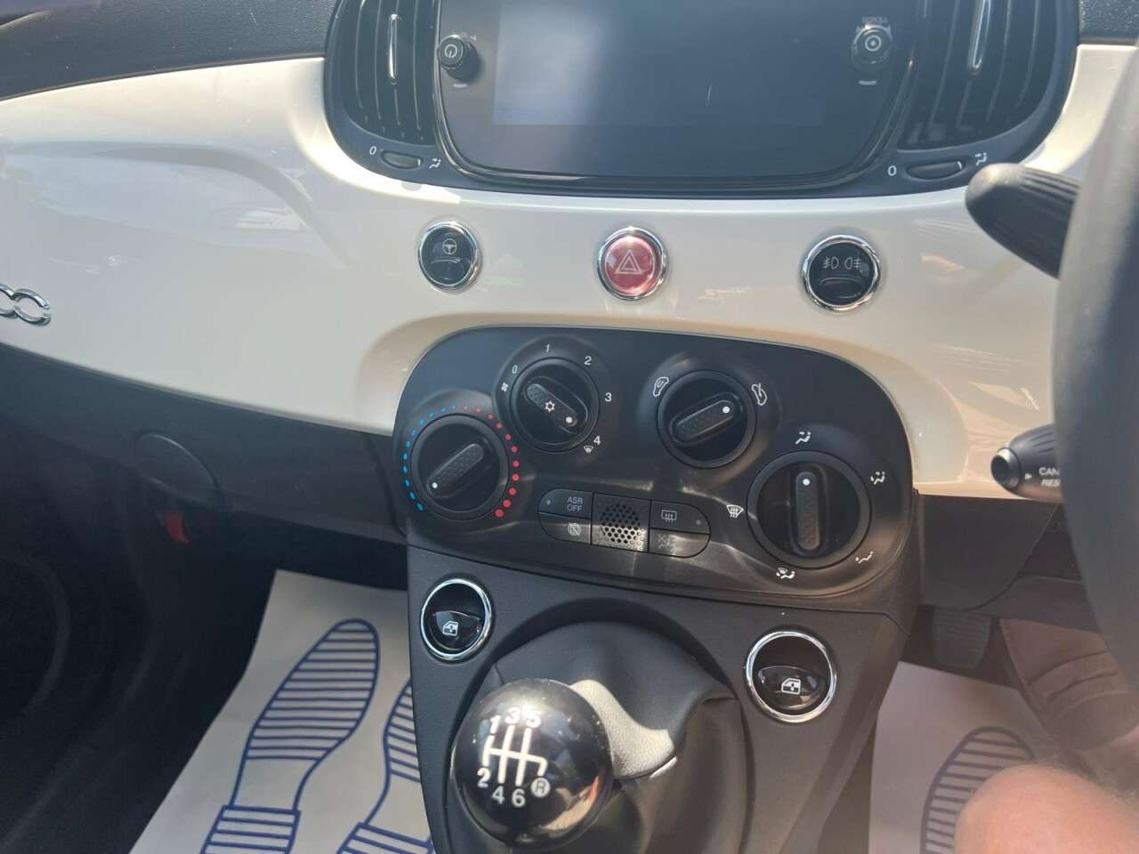 2023 FIAT 500 2023 FIAT 500