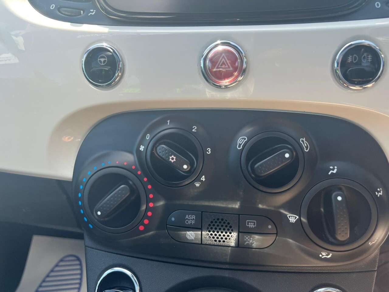 2023 FIAT 500 2023 FIAT 500