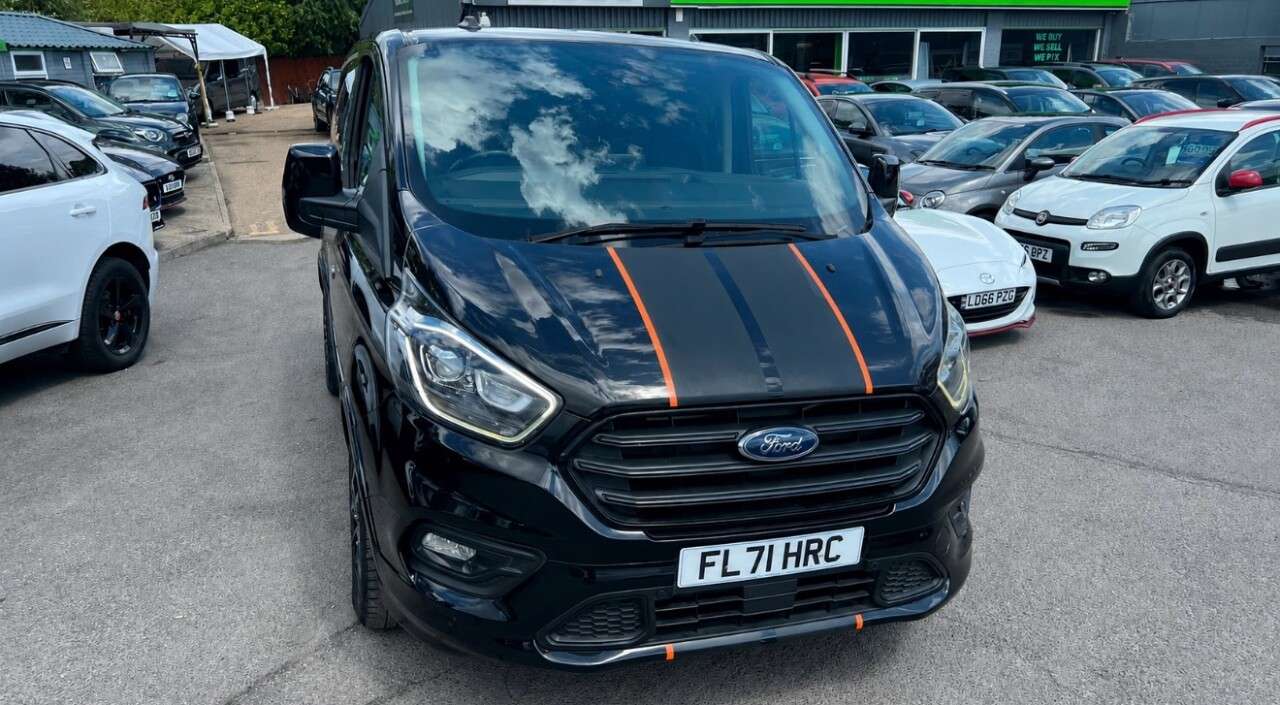 A 2021 FORD TRANSIT CUSTOM Black 2.0 310 EcoBlue Sport van, 39,300 miles, Euro 6, Automatic, Sat nav, A 2021 FORD TRANSIT CUSTOM Black 2.0 310 EcoBlue Sport van, 39,300 miles, Euro 6, Automatic, Sat nav,