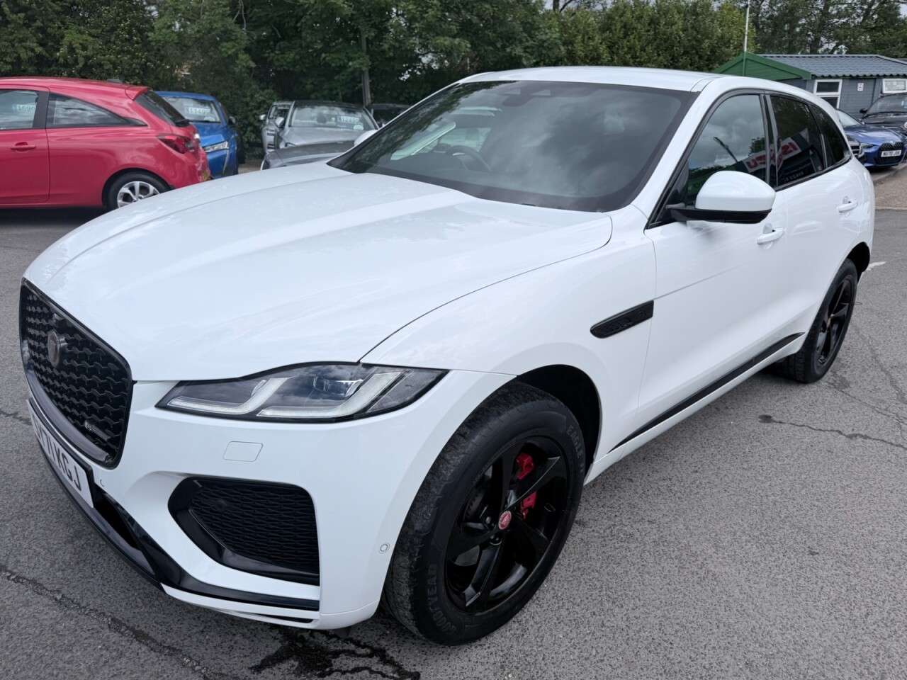 A 2021 JAGUAR F-PACE R-DYNAMIC S A 2021 JAGUAR F-PACE R-DYNAMIC S