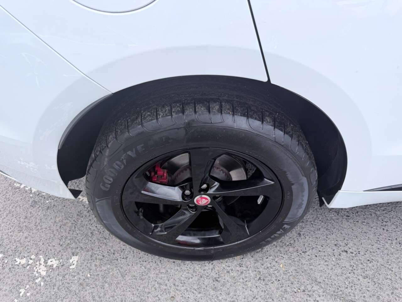 2021 JAGUAR F-PACE 2021 JAGUAR F-PACE