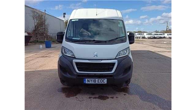 A 2018 PEUGEOT BOXER White 2.0 BlueHDi 335 L3 H2 panel van, 30,600 miles, Euro 6, ULEZ compliant A 2018 PEUGEOT BOXER White 2.0 BlueHDi 335 L3 H2 panel van, 30,600 miles, Euro 6, ULEZ compliant