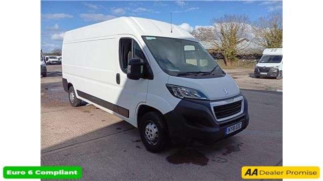 A 2018 PEUGEOT BOXER White 2.0 BlueHDi 335 L3 H2 panel van, 30,600 miles, Euro 6, ULEZ compliant A 2018 PEUGEOT BOXER White 2.0 BlueHDi 335 L3 H2 panel van, 30,600 miles, Euro 6, ULEZ compliant
