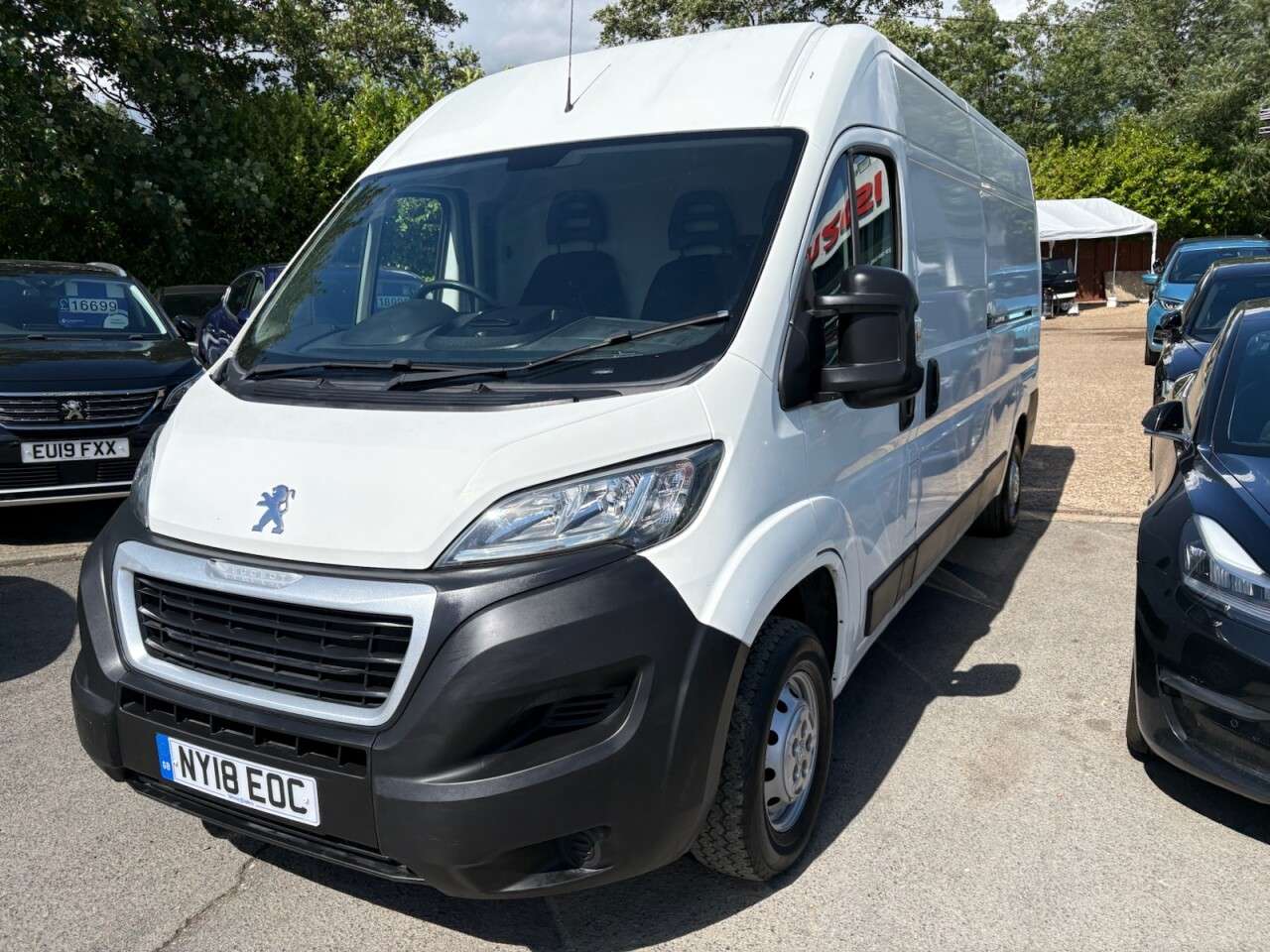 A 2018 PEUGEOT BOXER White 2.0 BlueHDi 335 L3 H2 panel van, 30,600 miles, Euro 6, ULEZ compliant A 2018 PEUGEOT BOXER White 2.0 BlueHDi 335 L3 H2 panel van, 30,600 miles, Euro 6, ULEZ compliant