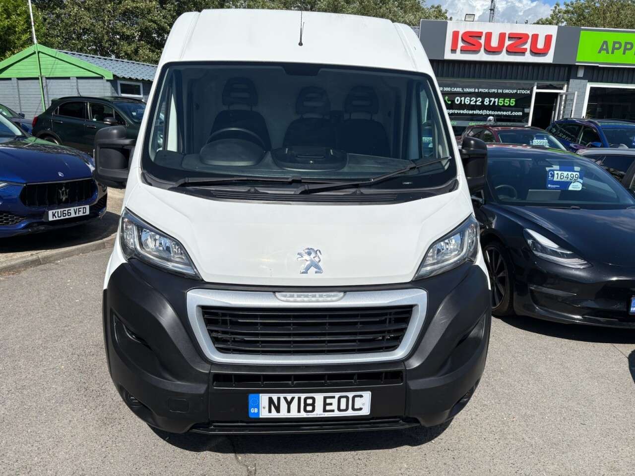 A 2018 PEUGEOT BOXER White 2.0 BlueHDi 335 L3 H2 panel van, 30,600 miles, Euro 6, ULEZ compliant A 2018 PEUGEOT BOXER White 2.0 BlueHDi 335 L3 H2 panel van, 30,600 miles, Euro 6, ULEZ compliant