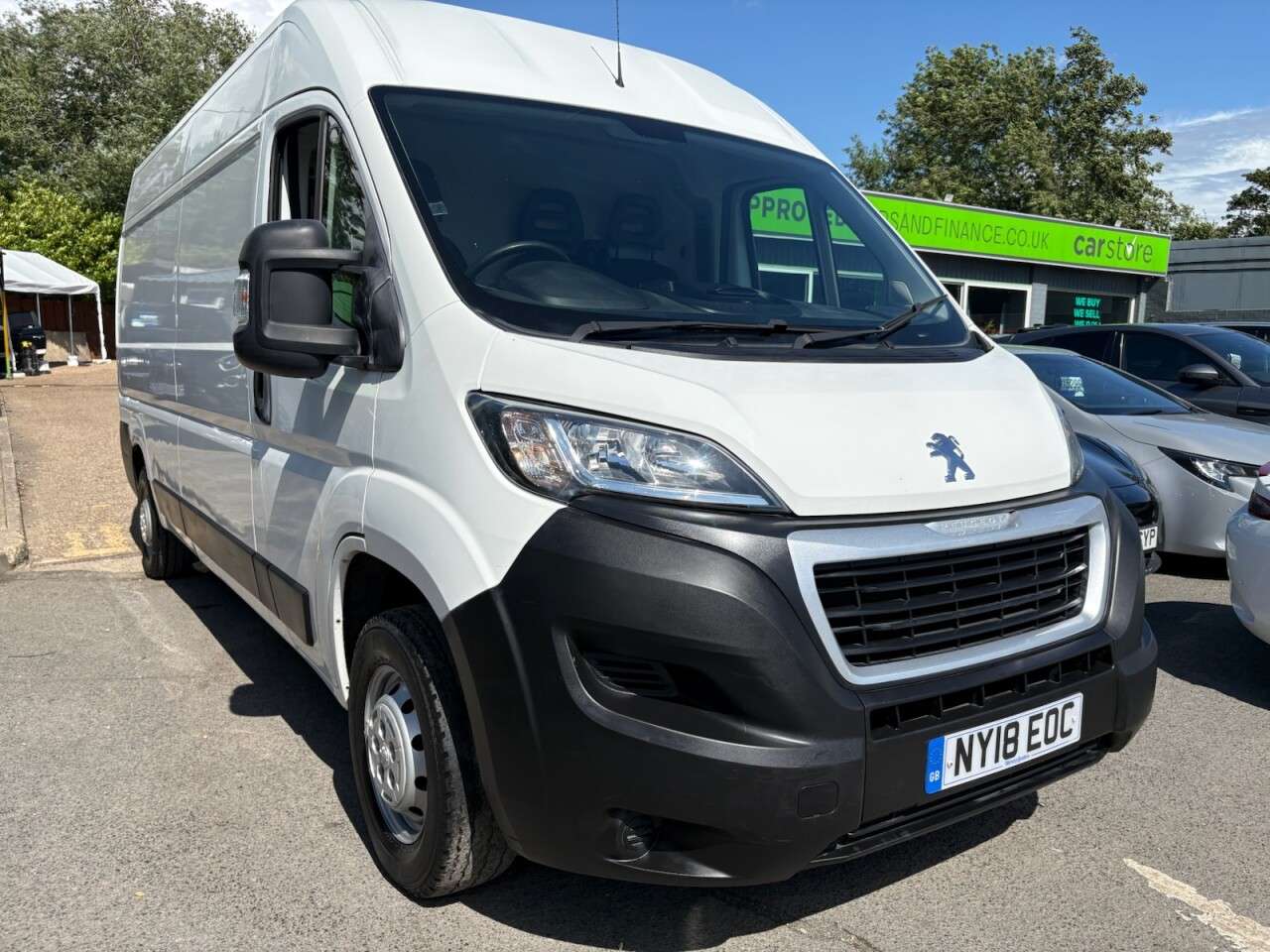 A 2018 PEUGEOT BOXER White 2.0 BlueHDi 335 L3 H2 panel van, 30,600 miles, Euro 6, ULEZ compliant A 2018 PEUGEOT BOXER White 2.0 BlueHDi 335 L3 H2 panel van, 30,600 miles, Euro 6, ULEZ compliant