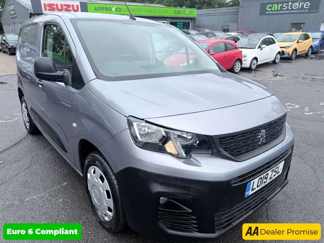 A 2019 PEUGEOT PARTNER Grey 1.6 BlueHDi 1000 Professional van, 33,400 miles, Euro 6, 5-speed manua A 2019 PEUGEOT PARTNER Grey 1.6 BlueHDi 1000 Professional van, 33,400 miles, Euro 6, 5-speed manua