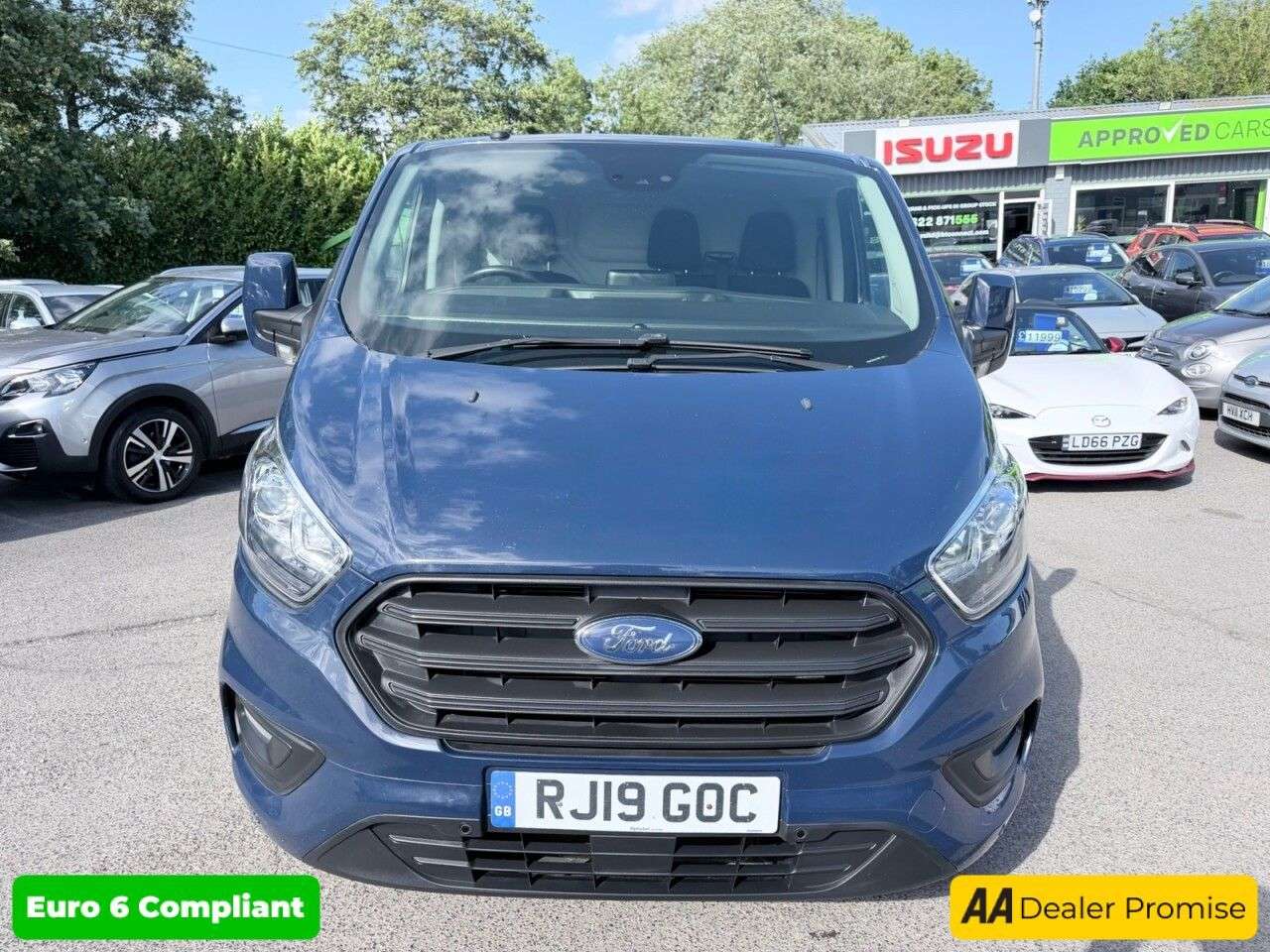 A 2019 FORD TRANSIT CUSTOM Blue 2.0 320 EcoBlue Trend van, 68,700 miles, Euro 6, ULEZ compliant, 6-Spe A 2019 FORD TRANSIT CUSTOM Blue 2.0 320 EcoBlue Trend van, 68,700 miles, Euro 6, ULEZ compliant, 6-Spe