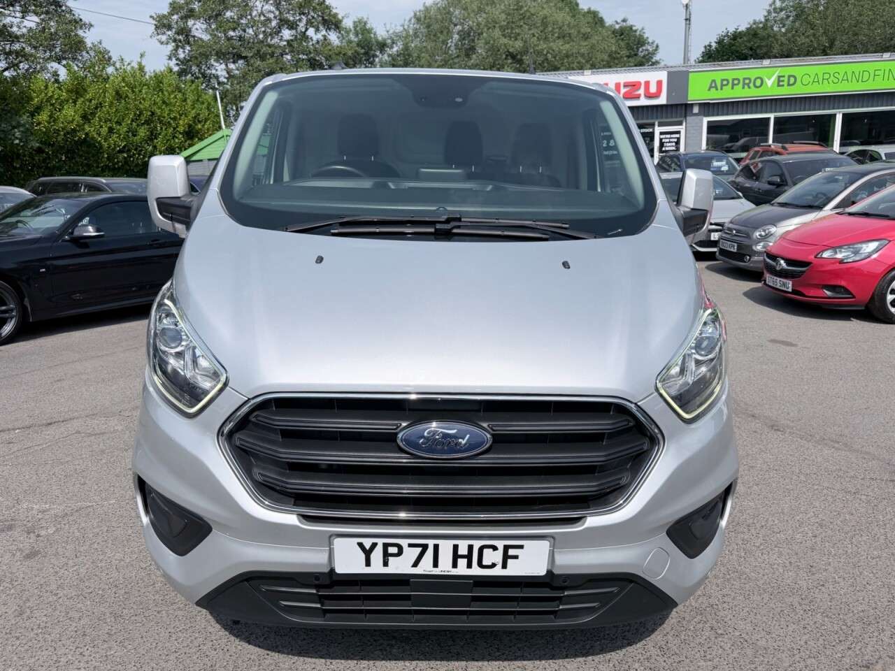 A 2021 FORD TRANSIT CUSTOM Silver 2.0 280 EcoBlue Limited van, 49,800 miles, Euro 6, 6-Speed manual, A A 2021 FORD TRANSIT CUSTOM Silver 2.0 280 EcoBlue Limited van, 49,800 miles, Euro 6, 6-Speed manual, A