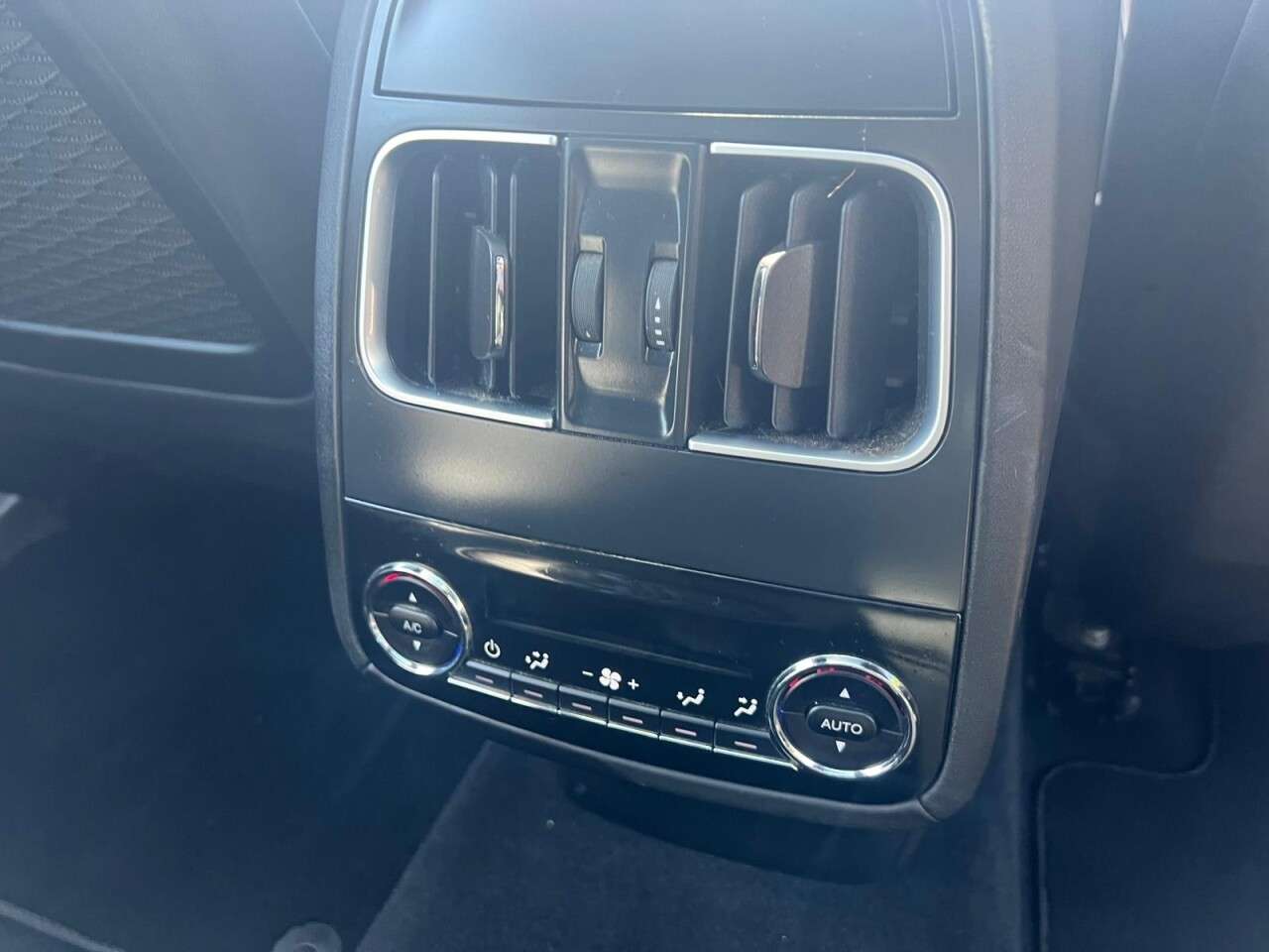 2019 MASERATI LEVANTE 2019 MASERATI LEVANTE