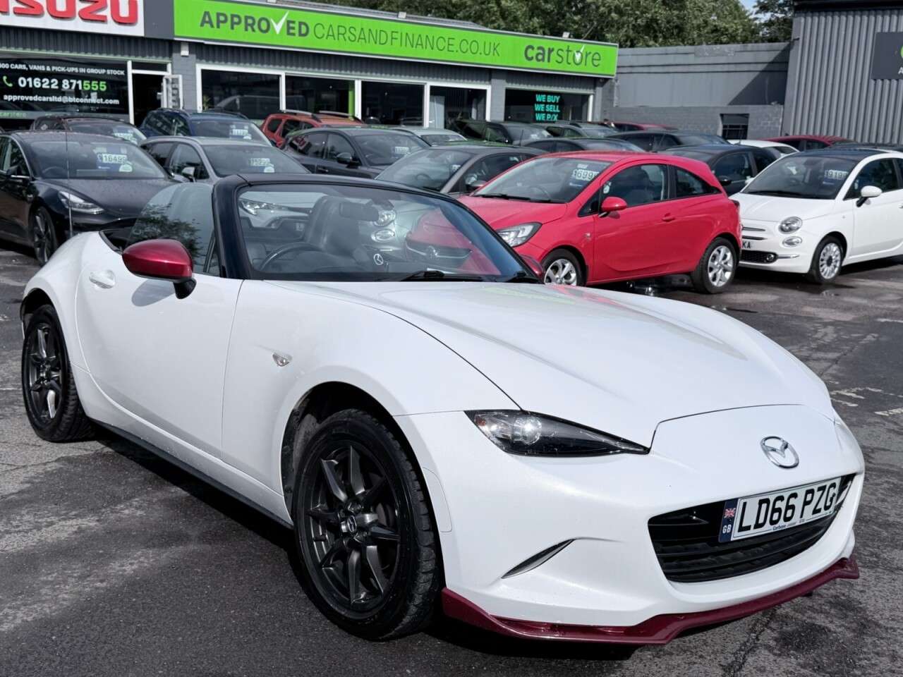 A 2016 MAZDA MX-5 White 1.5 SKYACTIV-G convertible, 54,000 miles, Euro 6, Sat nav, Leather, E A 2016 MAZDA MX-5 White 1.5 SKYACTIV-G convertible, 54,000 miles, Euro 6, Sat nav, Leather, E