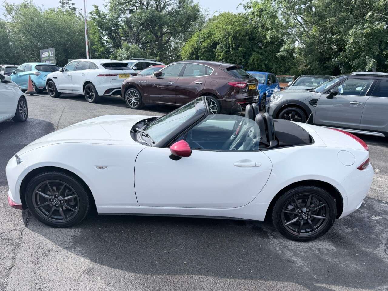 2016 MAZDA MX-5 2016 MAZDA MX-5