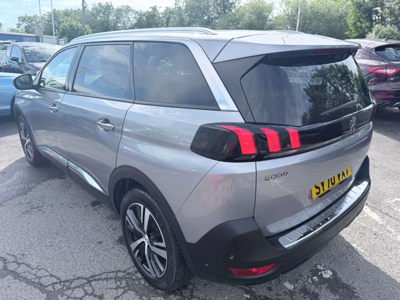 2020 PEUGEOT 5008 2020 PEUGEOT 5008