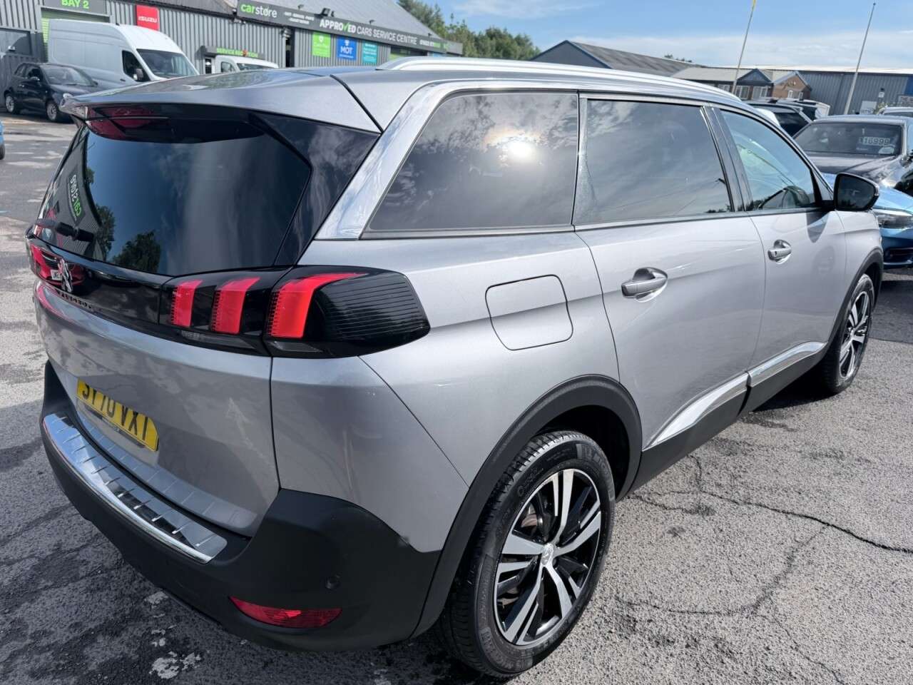 2020 PEUGEOT 5008 2020 PEUGEOT 5008