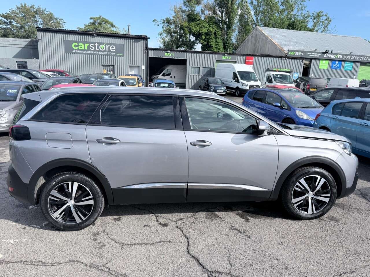 2020 PEUGEOT 5008 2020 PEUGEOT 5008
