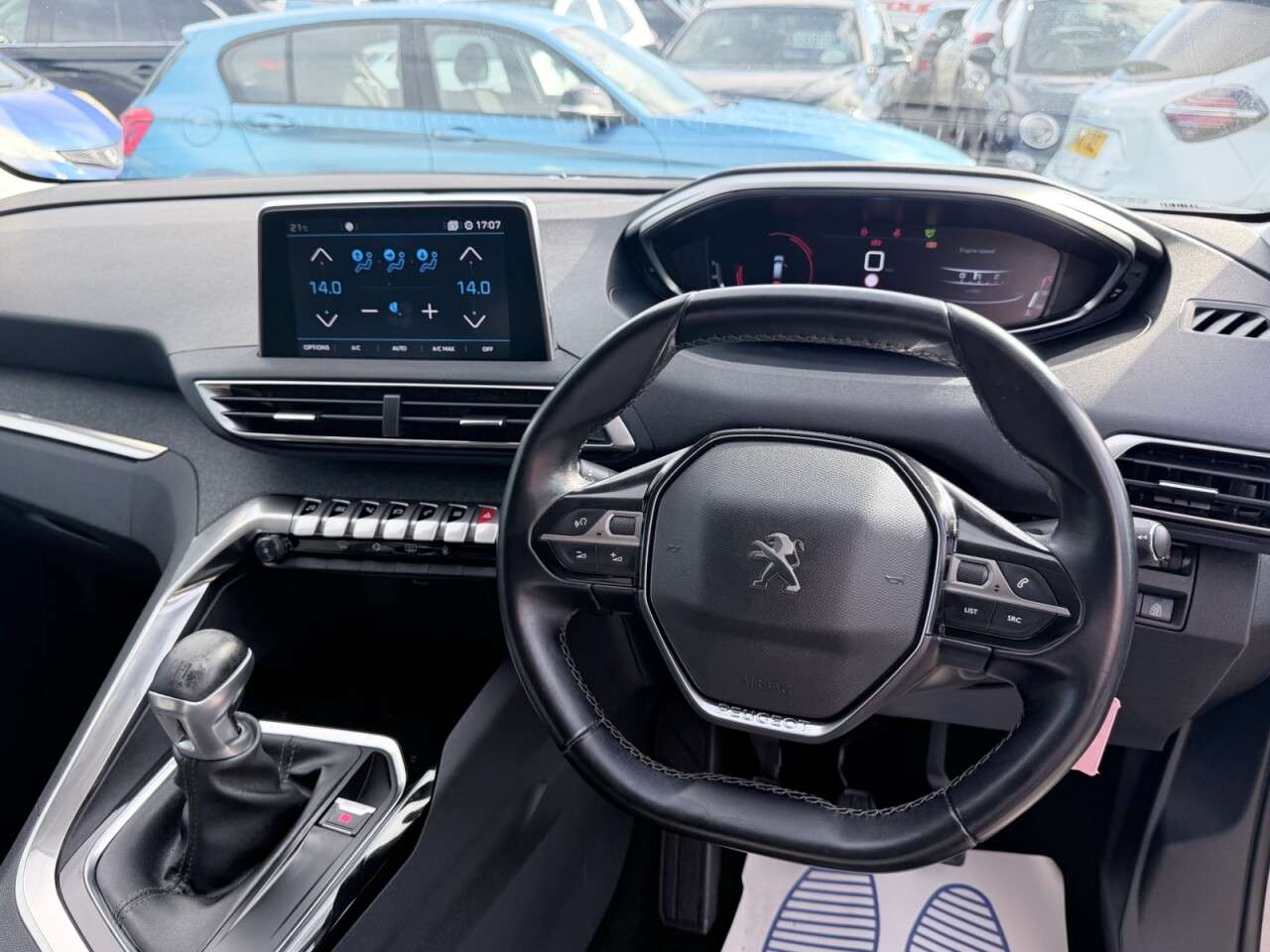 2020 PEUGEOT 5008 2020 PEUGEOT 5008