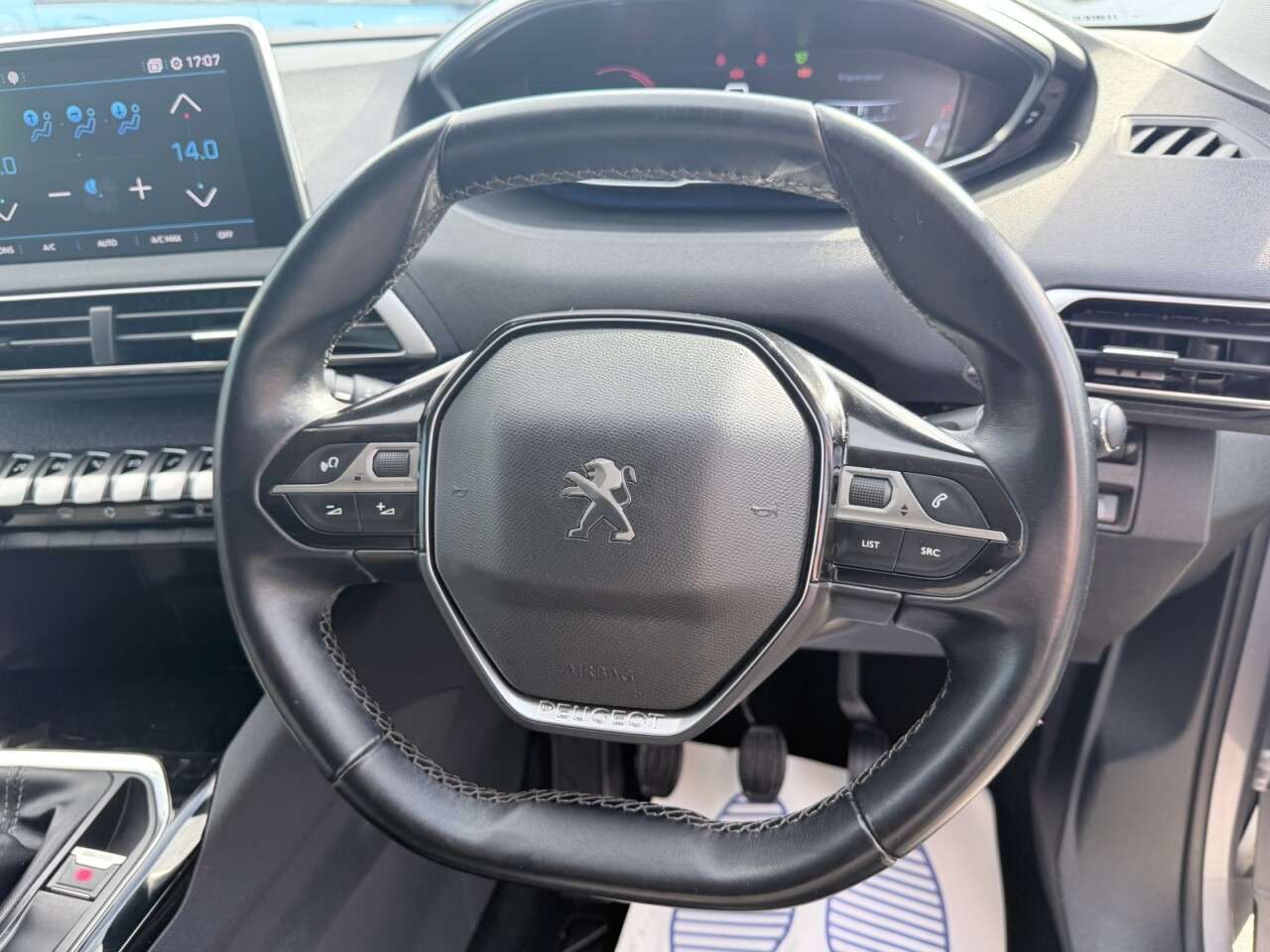 2020 PEUGEOT 5008 2020 PEUGEOT 5008