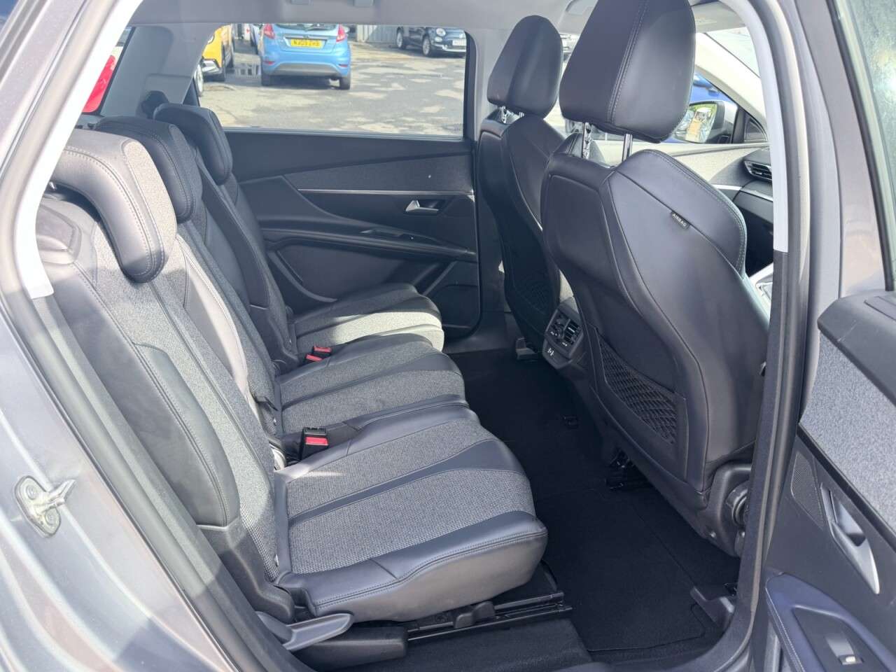 2020 PEUGEOT 5008 2020 PEUGEOT 5008