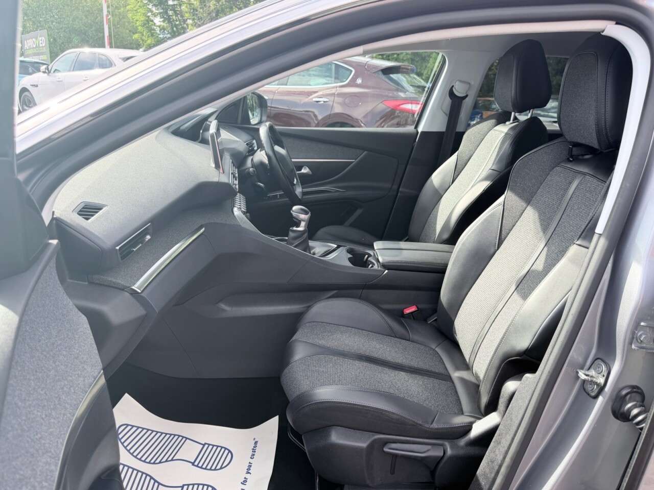 2020 PEUGEOT 5008 2020 PEUGEOT 5008