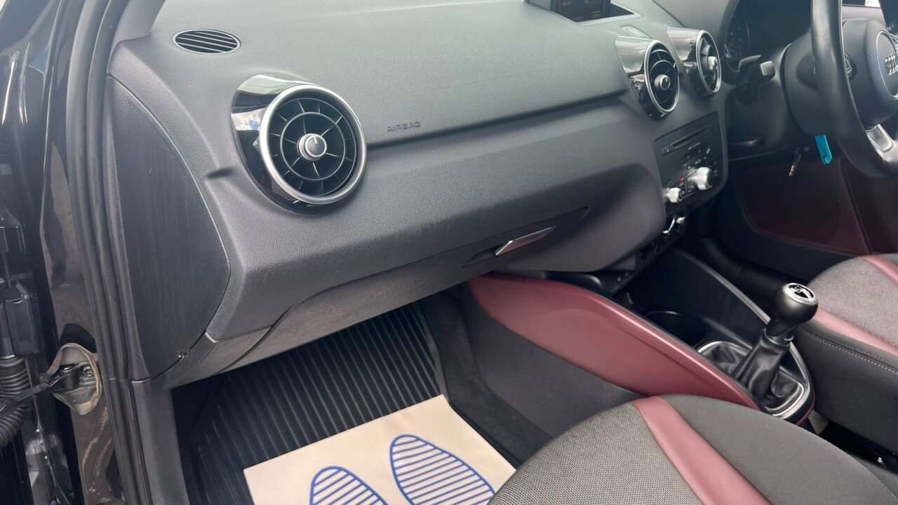 2012 AUDI A1 2012 AUDI A1