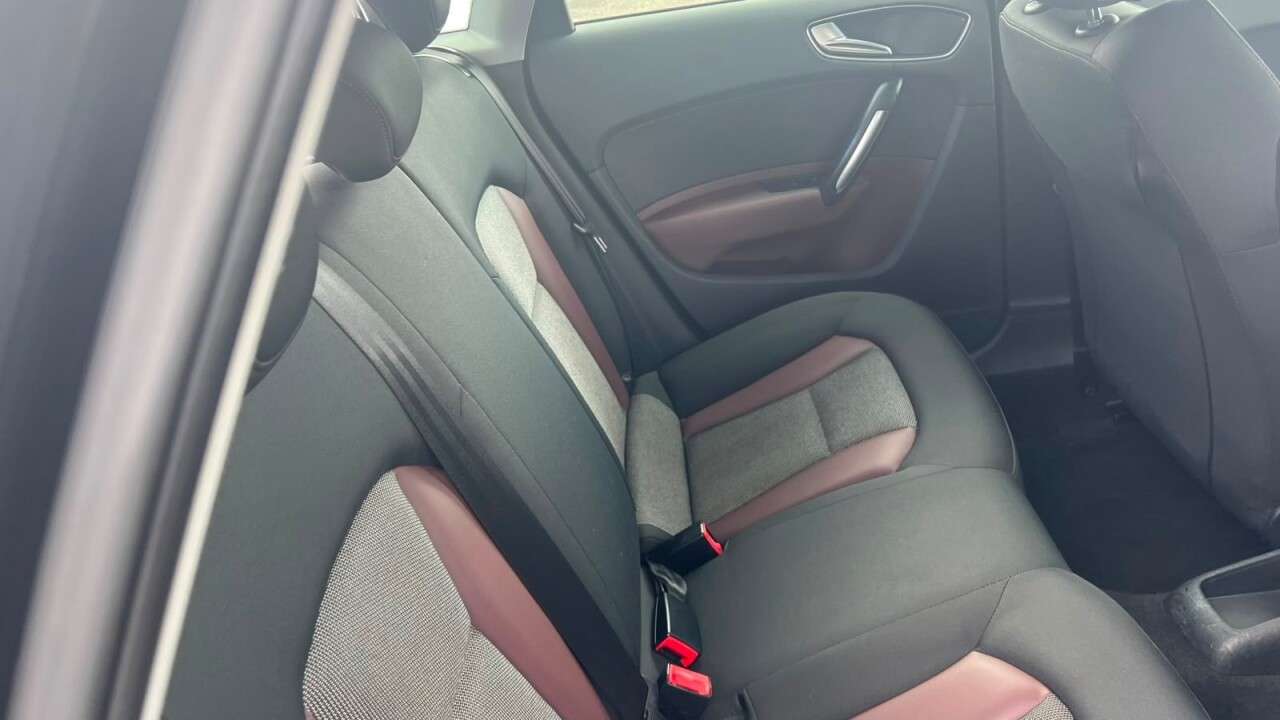 2012 AUDI A1 2012 AUDI A1