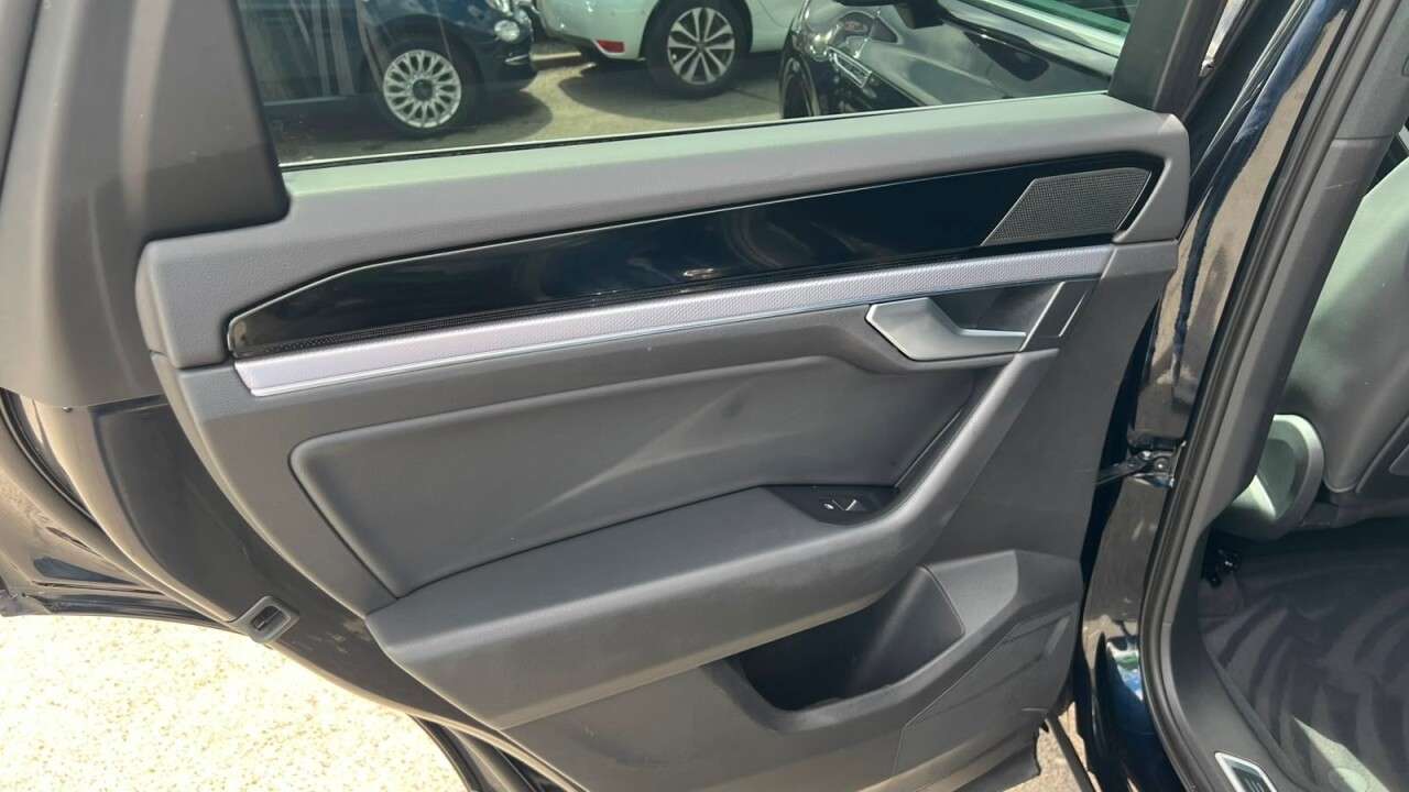 2019 VOLKSWAGEN TOUAREG 2019 VOLKSWAGEN TOUAREG
