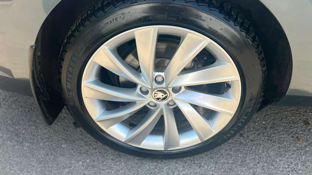 2017 SKODA SUPERB 2017 SKODA SUPERB